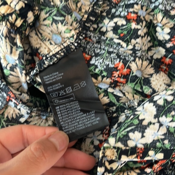 Collective concepts ruched floral cropped top sz S - Picture 10 of 11